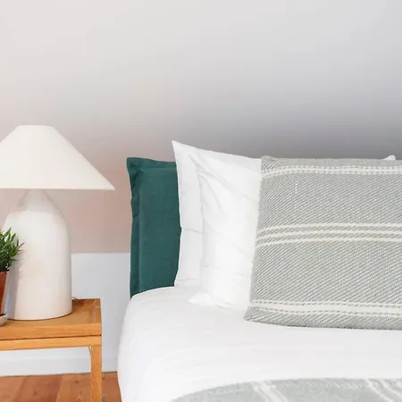 Boutique Duplex In Chiado With Epic Rossio View Apartmán Lisboa