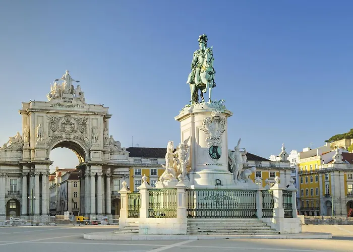 Boutique Duplex In Chiado With Epic Rossio View Appartement