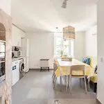 Boutique Duplex In Chiado With Epic Rossio View Apartamento Lisboa