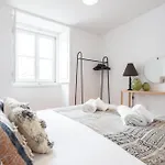 Boutique Duplex In Chiado With Epic Rossio View Apartamento
