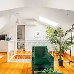 Apartamento Boutique Duplex In Chiado With Epic Rossio View Lisboa