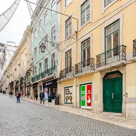 Apartment Boutique Duplex In Chiado With Epic Rossio View Lissabon