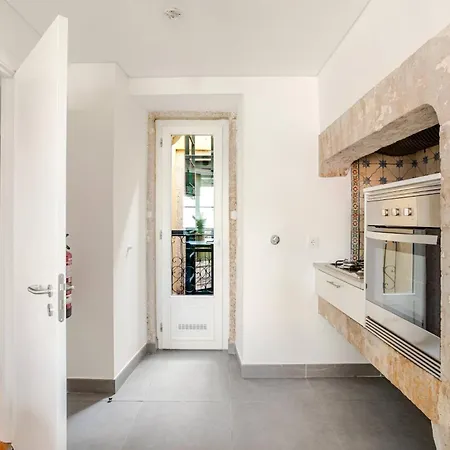 Boutique Duplex In Chiado With Epic Rossio View