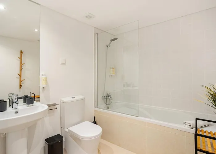 Apartment Boutique Duplex In Chiado With Epic Rossio View Lissabon