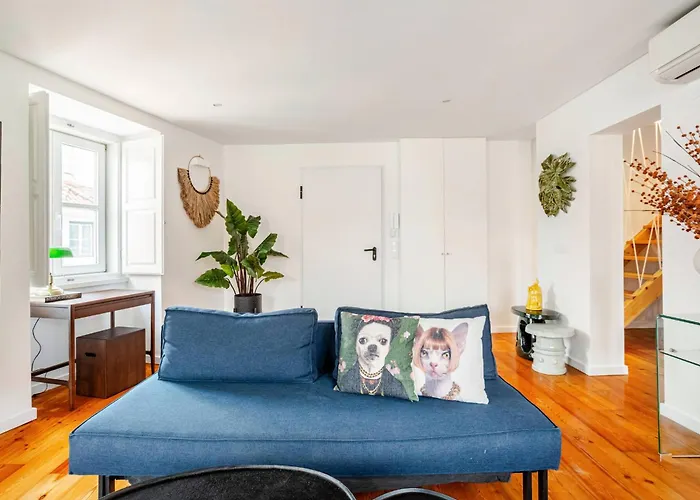 Boutique Duplex In Chiado With Epic Rossio View * Lisbona
