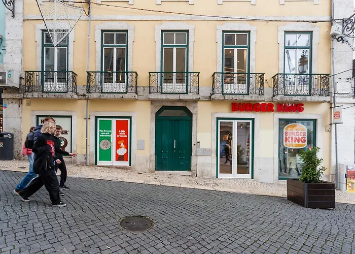 Appartamento Boutique Duplex In Chiado With Epic Rossio View *